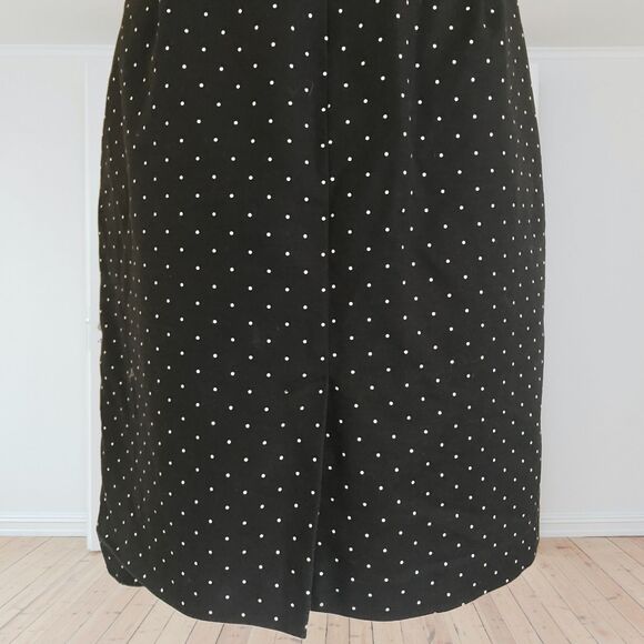 Liz Claiborne Black Skirt Polka Dot Knee Length Skirt with Belt  Size 14 - Picture 4 of 5